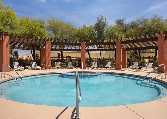 Hotel Hilton Garden Airport 3*