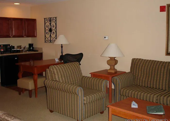 Hotel Hilton Garden Airport 3*