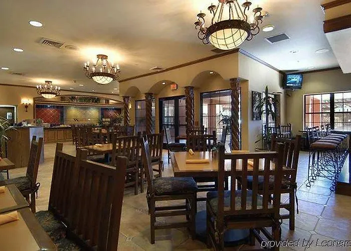 Hilton Garden Airport