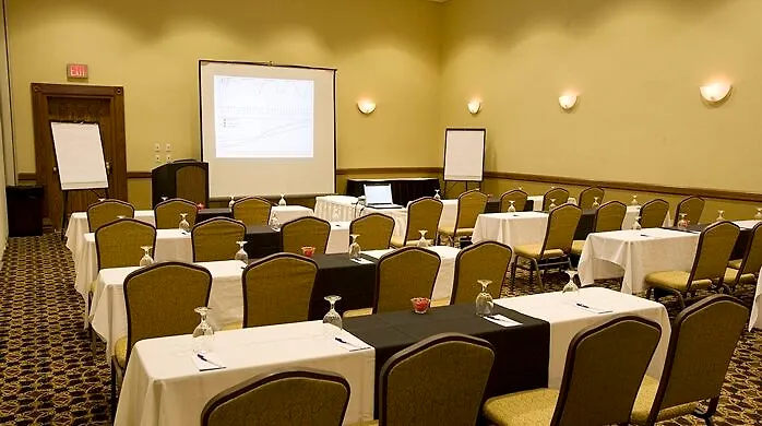 Hotel Hilton Garden Airport 3*